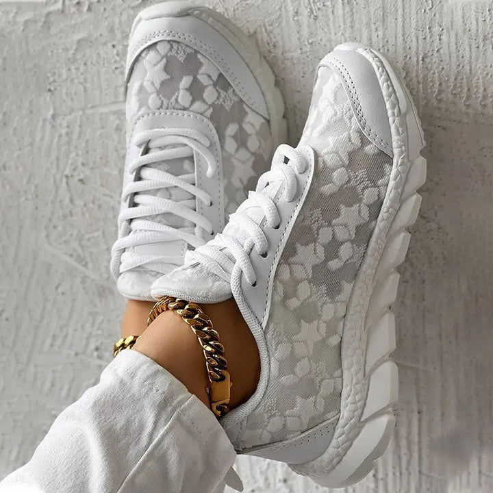 Lotte™ – Bequeme Sneakers mit handgefertigten Details